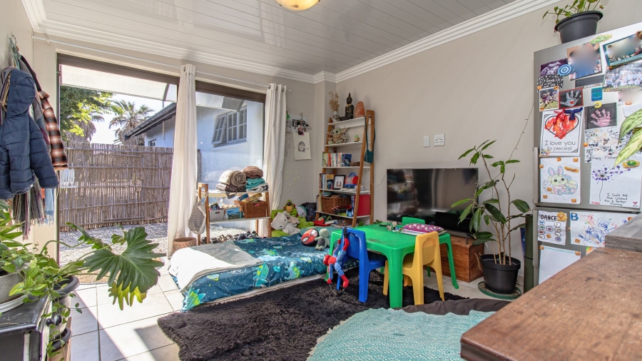 1 Bedroom Property for Sale in Sandbaai Western Cape